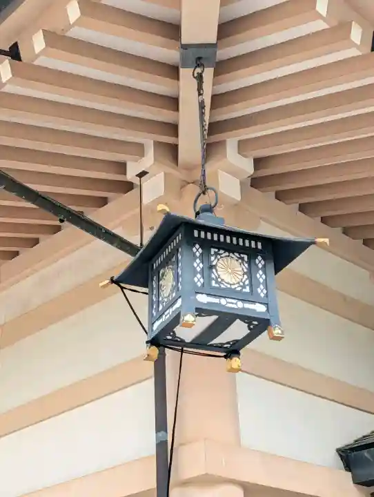 難波大社 生國魂神社の{uncategorized: "未分類", other: "その他", undefined: "問題あり", building: "その他建物", grave: "お墓", sacred_gate: "鳥居", guardian: "狛犬", statue: "像", buddha: "仏像", history: "歴史", nature: "自然", garden: "庭園", animal: "動物", pagoda: "塔", temizu: "手水舎", mountain_gate: "山門・神門", sanctuary: "本殿・本堂", subordinate: "末社・摂社", art: "芸術", scenery: "景色", jizo: "地蔵", ema: "絵馬", goshuin: "御朱印", omikuji: "おみくじ", items: "授与品その他", amulet: "お守り", goshuincho: "御朱印帳", eats: "食事", festival: "お祭り", votive_dance: "神楽", shichigosan: "七五三参", wedding: "結婚式", experience: "体験その他", initially: "初詣", around: "周辺", anti_infection: "感染症対策"}