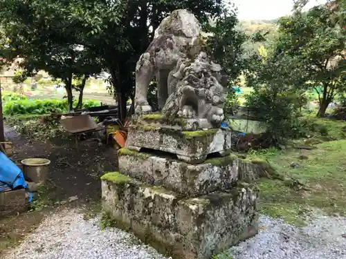 須佐神社の狛犬