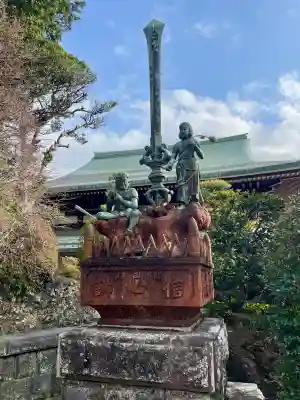 成田山新勝寺の{uncategorized: "未分類", other: "その他", undefined: "問題あり", building: "その他建物", grave: "お墓", sacred_gate: "鳥居", guardian: "狛犬", statue: "像", buddha: "仏像", history: "歴史", nature: "自然", garden: "庭園", animal: "動物", pagoda: "塔", temizu: "手水舎", mountain_gate: "山門・神門", sanctuary: "本殿・本堂", subordinate: "末社・摂社", art: "芸術", scenery: "景色", jizo: "地蔵", ema: "絵馬", goshuin: "御朱印", omikuji: "おみくじ", items: "授与品その他", amulet: "お守り", goshuincho: "御朱印帳", eats: "食事", festival: "お祭り", votive_dance: "神楽", shichigosan: "七五三参", wedding: "結婚式", experience: "体験その他", initially: "初詣", around: "周辺", anti_infection: "感染症対策"}