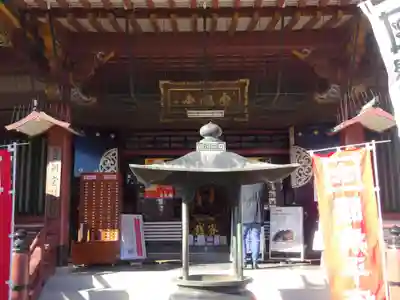 日朝堂の本殿・本堂