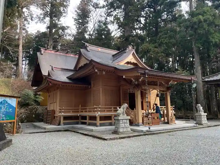 須山浅間神社の本殿・本堂