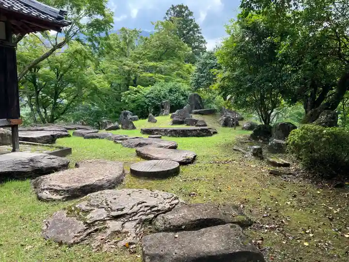 末廣神社の庭園