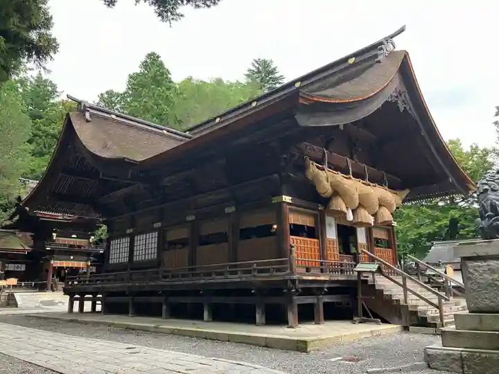 諏訪大社下社秋宮(長野県)