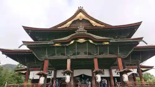 善光寺の本殿・本堂