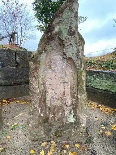 熊野神社の像