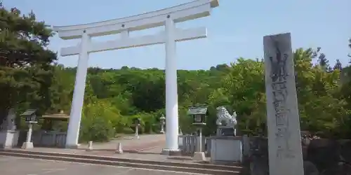 山梨縣護國神社の鳥居