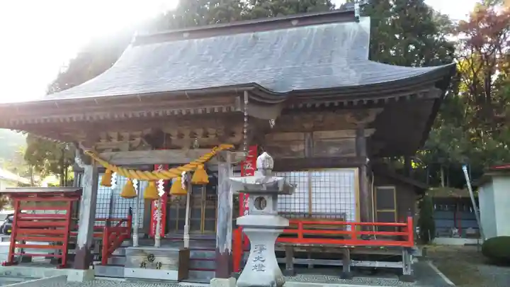 加茂神社の本殿・本堂