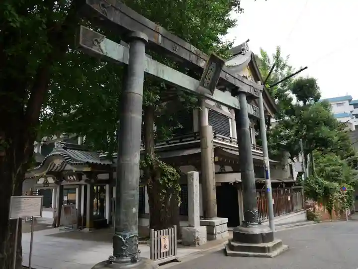 湯島天満宮の鳥居