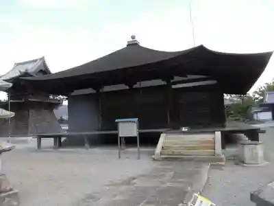 鶴林寺の本殿・本堂