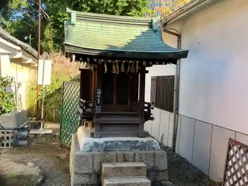 多治速比売神社の末社