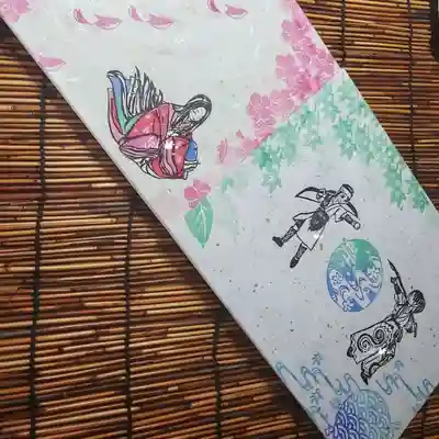 今回の見開きは京都ちせんさんの
御朱印帳に書いて頂きました(​ *´꒳`*​🙏)⁡
⁡⁡⁡
⁡
📕御朱印帳…
自分のなら手づくりは
特別感あっていいけど

神社さんやお寺さんから頂くのなら、
業者さんが仕立てる高級感ある
立派な物の方が嬉しいかな|･ω･*)？⁡
⁡⁡
⁡長く一緒にお参りする、⁡
⁡神社お寺さんの朱印を書いて頂く⁡
大事なものだからな…( 🙏˘ω˘ )( ˘ω˘🙏 )ｱﾘｶﾞﾀﾔｰ⁡
⁡