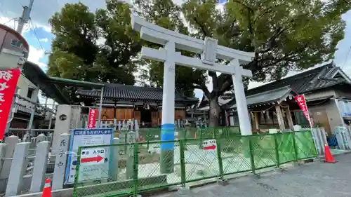 阿保神社の鳥居