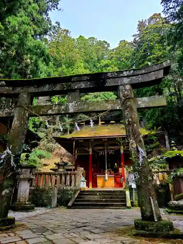 鳳来山東照宮の鳥居