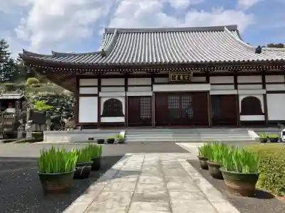 宗泉寺の{uncategorized: "未分類", other: "その他", undefined: "問題あり", building: "その他建物", grave: "お墓", sacred_gate: "鳥居", guardian: "狛犬", statue: "像", buddha: "仏像", history: "歴史", nature: "自然", garden: "庭園", animal: "動物", pagoda: "塔", temizu: "手水舎", mountain_gate: "山門・神門", sanctuary: "本殿・本堂", subordinate: "末社・摂社", art: "芸術", scenery: "景色", jizo: "地蔵", ema: "絵馬", goshuin: "御朱印", omikuji: "おみくじ", items: "授与品その他", amulet: "お守り", goshuincho: "御朱印帳", eats: "食事", festival: "お祭り", votive_dance: "神楽", shichigosan: "七五三参", wedding: "結婚式", experience: "体験その他", initially: "初詣", around: "周辺", anti_infection: "感染症対策"}