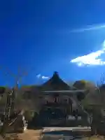 新日吉神宮の{uncategorized: "未分類", other: "その他", undefined: "問題あり", building: "その他建物", grave: "お墓", sacred_gate: "鳥居", guardian: "狛犬", statue: "像", buddha: "仏像", history: "歴史", nature: "自然", garden: "庭園", animal: "動物", pagoda: "塔", temizu: "手水舎", mountain_gate: "山門・神門", sanctuary: "本殿・本堂", subordinate: "末社・摂社", art: "芸術", scenery: "景色", jizo: "地蔵", ema: "絵馬", goshuin: "御朱印", omikuji: "おみくじ", items: "授与品その他", amulet: "お守り", goshuincho: "御朱印帳", eats: "食事", festival: "お祭り", votive_dance: "神楽", shichigosan: "七五三参", wedding: "結婚式", experience: "体験その他", initially: "初詣", around: "周辺", anti_infection: "感染症対策"}