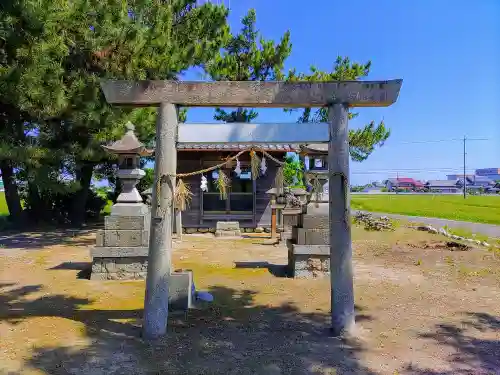 神明社（上押萩）の鳥居