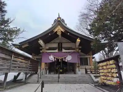 彌彦神社　(伊夜日子神社)の本殿・本堂