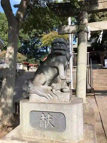 六所神社の狛犬