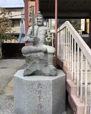 大将軍八神社の像