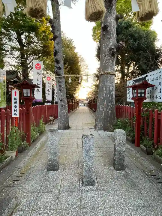川越八幡宮の{uncategorized: "未分類", other: "その他", undefined: "問題あり", building: "その他建物", grave: "お墓", sacred_gate: "鳥居", guardian: "狛犬", statue: "像", buddha: "仏像", history: "歴史", nature: "自然", garden: "庭園", animal: "動物", pagoda: "塔", temizu: "手水舎", mountain_gate: "山門・神門", sanctuary: "本殿・本堂", subordinate: "末社・摂社", art: "芸術", scenery: "景色", jizo: "地蔵", ema: "絵馬", goshuin: "御朱印", omikuji: "おみくじ", items: "授与品その他", amulet: "お守り", goshuincho: "御朱印帳", eats: "食事", festival: "お祭り", votive_dance: "神楽", shichigosan: "七五三参", wedding: "結婚式", experience: "体験その他", initially: "初詣", around: "周辺", anti_infection: "感染症対策"}