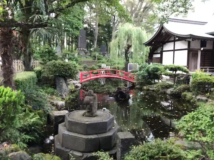 小室浅間神社の庭園