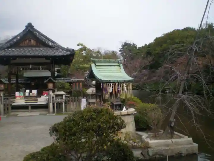 神泉苑の末社・摂社