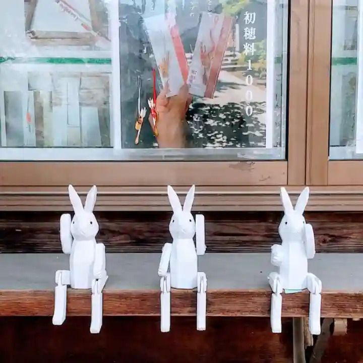 彌彦神社 (伊夜日子神社)の像