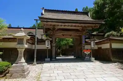 本覚院の山門・神門