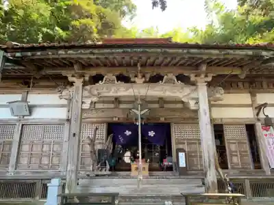 大王寺の本殿・本堂