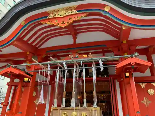 花園神社の本殿・本堂