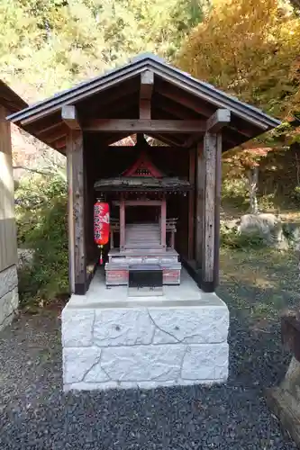 出世稲荷神社の末社