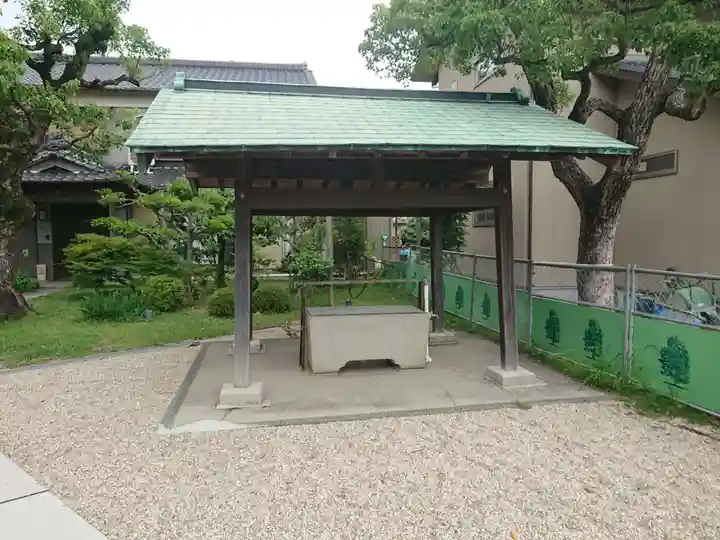 浄専寺の手水舎