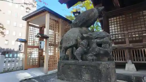 北海道神宮頓宮の狛犬