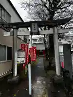 蔵屋敷稲荷神社の{uncategorized: "未分類", other: "その他", undefined: "問題あり", building: "その他建物", grave: "お墓", sacred_gate: "鳥居", guardian: "狛犬", statue: "像", buddha: "仏像", history: "歴史", nature: "自然", garden: "庭園", animal: "動物", pagoda: "塔", temizu: "手水舎", mountain_gate: "山門・神門", sanctuary: "本殿・本堂", subordinate: "末社・摂社", art: "芸術", scenery: "景色", jizo: "地蔵", ema: "絵馬", goshuin: "御朱印", omikuji: "おみくじ", items: "授与品その他", amulet: "お守り", goshuincho: "御朱印帳", eats: "食事", festival: "お祭り", votive_dance: "神楽", shichigosan: "七五三参", wedding: "結婚式", experience: "体験その他", initially: "初詣", around: "周辺", anti_infection: "感染症対策"}