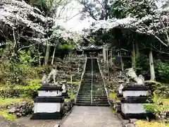 湯浦諏訪神社の建物その他