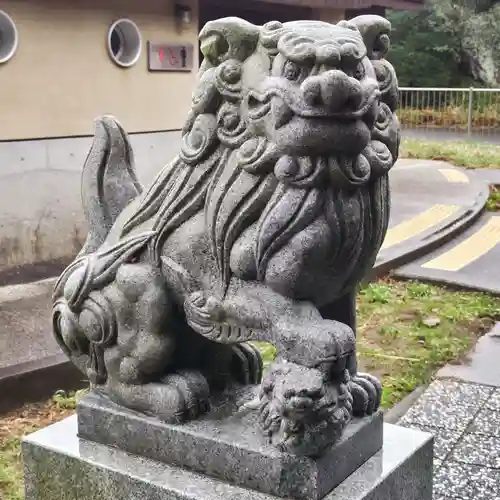 石室神社の狛犬