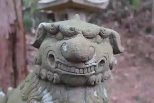 高龗神社の狛犬