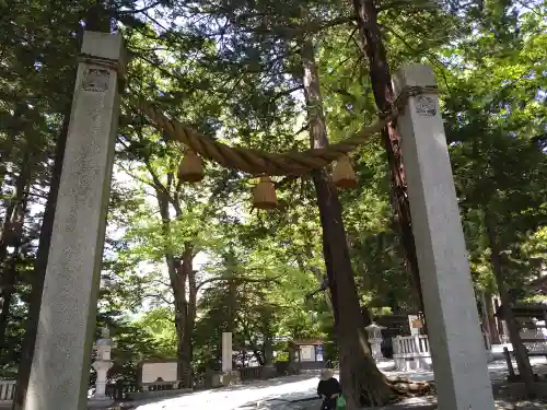 諏訪大社下社秋宮(長野県)