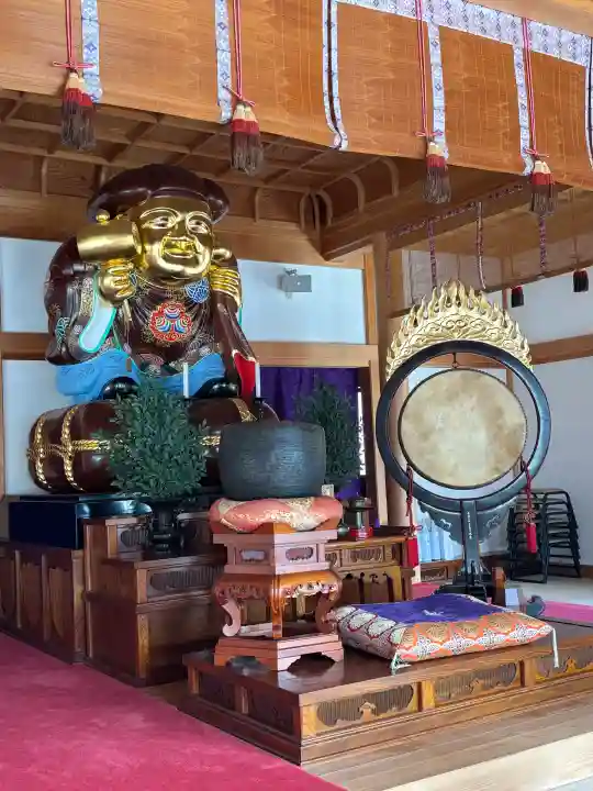 光明寺の{uncategorized: "未分類", other: "その他", undefined: "問題あり", building: "その他建物", grave: "お墓", sacred_gate: "鳥居", guardian: "狛犬", statue: "像", buddha: "仏像", history: "歴史", nature: "自然", garden: "庭園", animal: "動物", pagoda: "塔", temizu: "手水舎", mountain_gate: "山門・神門", sanctuary: "本殿・本堂", subordinate: "末社・摂社", art: "芸術", scenery: "景色", jizo: "地蔵", ema: "絵馬", goshuin: "御朱印", omikuji: "おみくじ", items: "授与品その他", amulet: "お守り", goshuincho: "御朱印帳", eats: "食事", festival: "お祭り", votive_dance: "神楽", shichigosan: "七五三参", wedding: "結婚式", experience: "体験その他", initially: "初詣", around: "周辺", anti_infection: "感染症対策"}