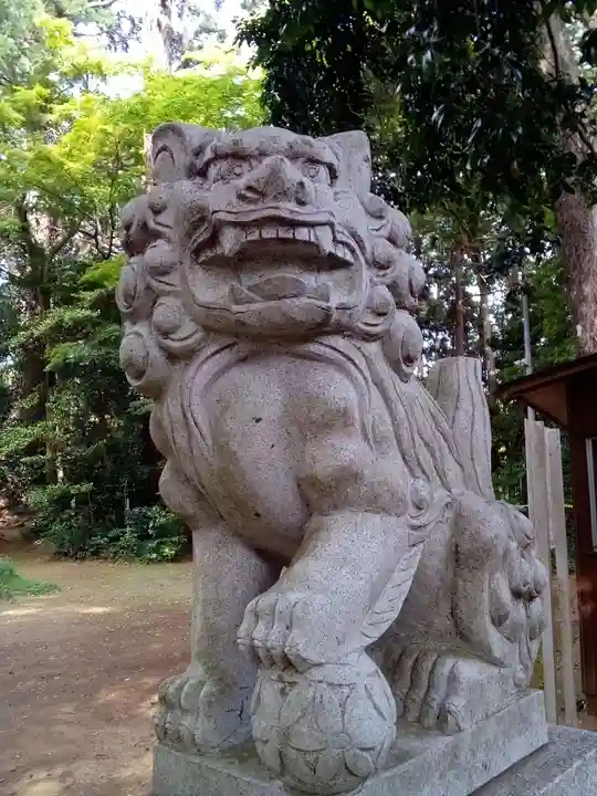 側高神社の狛犬