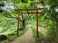 龗神神社の{uncategorized: "未分類", other: "その他", undefined: "問題あり", building: "その他建物", grave: "お墓", sacred_gate: "鳥居", guardian: "狛犬", statue: "像", buddha: "仏像", history: "歴史", nature: "自然", garden: "庭園", animal: "動物", pagoda: "塔", temizu: "手水舎", mountain_gate: "山門・神門", sanctuary: "本殿・本堂", subordinate: "末社・摂社", art: "芸術", scenery: "景色", jizo: "地蔵", ema: "絵馬", goshuin: "御朱印", omikuji: "おみくじ", items: "授与品その他", amulet: "お守り", goshuincho: "御朱印帳", eats: "食事", festival: "お祭り", votive_dance: "神楽", shichigosan: "七五三参", wedding: "結婚式", experience: "体験その他", initially: "初詣", around: "周辺", anti_infection: "感染症対策"}