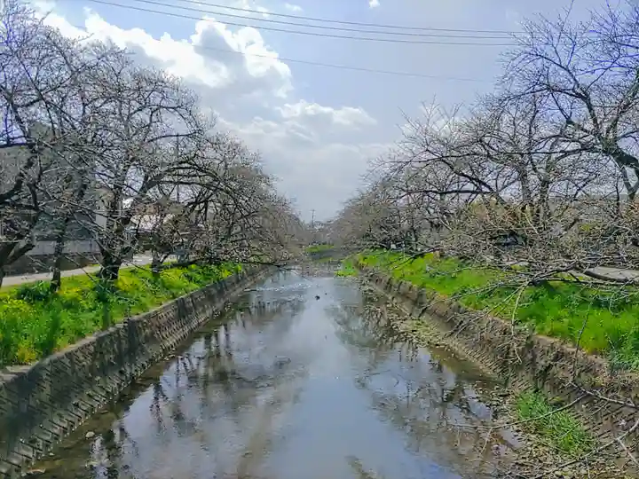 八劔社(石仏)の周辺