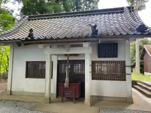 葛城山神社の{uncategorized: "未分類", other: "その他", undefined: "問題あり", building: "その他建物", grave: "お墓", sacred_gate: "鳥居", guardian: "狛犬", statue: "像", buddha: "仏像", history: "歴史", nature: "自然", garden: "庭園", animal: "動物", pagoda: "塔", temizu: "手水舎", mountain_gate: "山門・神門", sanctuary: "本殿・本堂", subordinate: "末社・摂社", art: "芸術", scenery: "景色", jizo: "地蔵", ema: "絵馬", goshuin: "御朱印", omikuji: "おみくじ", items: "授与品その他", amulet: "お守り", goshuincho: "御朱印帳", eats: "食事", festival: "お祭り", votive_dance: "神楽", shichigosan: "七五三参", wedding: "結婚式", experience: "体験その他", initially: "初詣", around: "周辺", anti_infection: "感染症対策"}