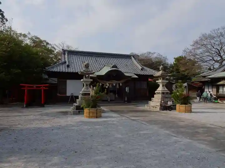 恒見八幡神社の本殿・本堂
