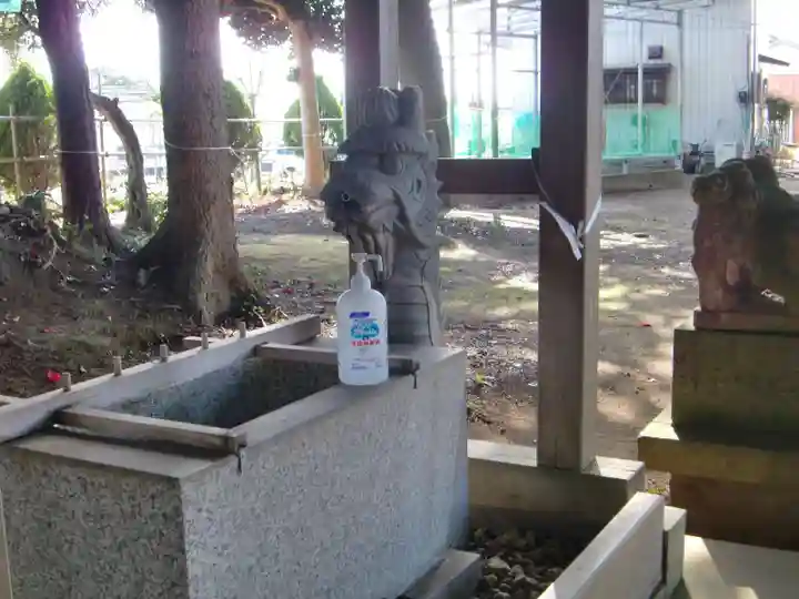 諏訪神社の手水舎