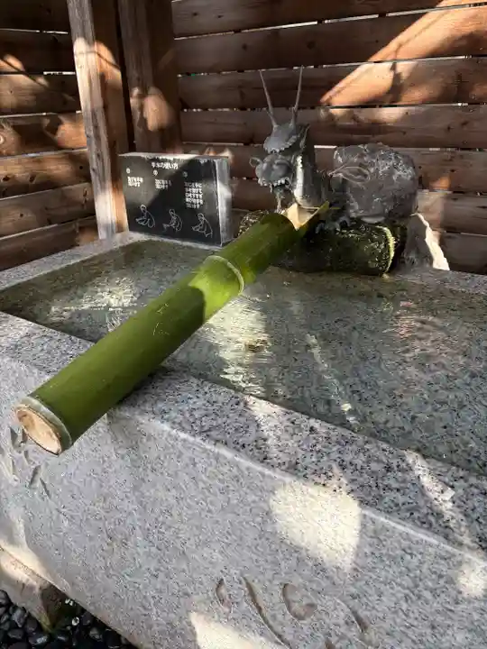 鎮守氷川神社の手水舎