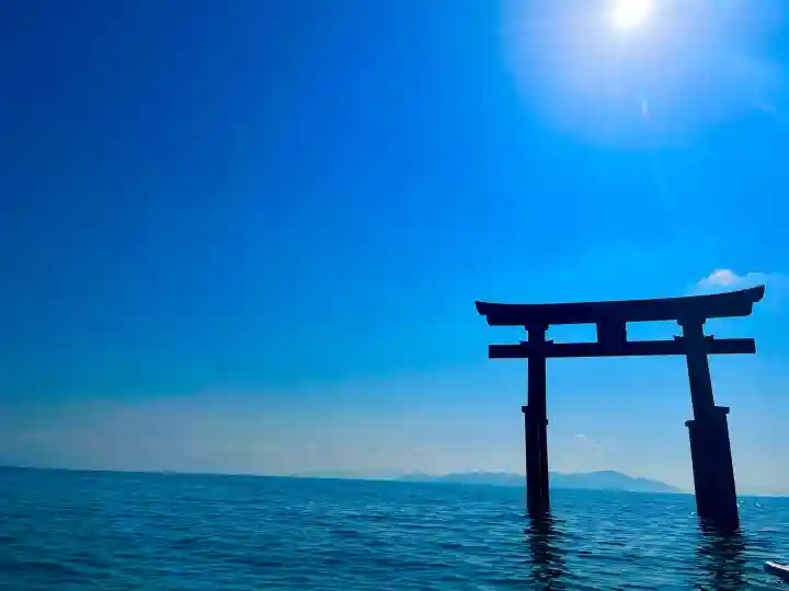 白鬚神社の{uncategorized: "未分類", other: "その他", undefined: "問題あり", building: "その他建物", grave: "お墓", sacred_gate: "鳥居", guardian: "狛犬", statue: "像", buddha: "仏像", history: "歴史", nature: "自然", garden: "庭園", animal: "動物", pagoda: "塔", temizu: "手水舎", mountain_gate: "山門・神門", sanctuary: "本殿・本堂", subordinate: "末社・摂社", art: "芸術", scenery: "景色", jizo: "地蔵", ema: "絵馬", goshuin: "御朱印", omikuji: "おみくじ", items: "授与品その他", amulet: "お守り", goshuincho: "御朱印帳", eats: "食事", festival: "お祭り", votive_dance: "神楽", shichigosan: "七五三参", wedding: "結婚式", experience: "体験その他", initially: "初詣", around: "周辺", anti_infection: "感染症対策"}