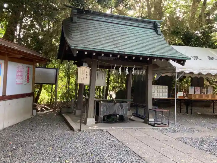 南沢氷川神社の手水舎