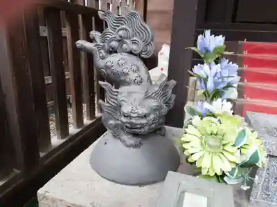 幸町辨財天の狛犬