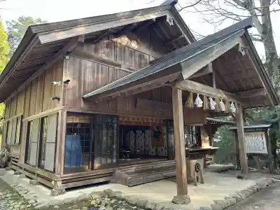 眞名井神社の{uncategorized: "未分類", other: "その他", undefined: "問題あり", building: "その他建物", grave: "お墓", sacred_gate: "鳥居", guardian: "狛犬", statue: "像", buddha: "仏像", history: "歴史", nature: "自然", garden: "庭園", animal: "動物", pagoda: "塔", temizu: "手水舎", mountain_gate: "山門・神門", sanctuary: "本殿・本堂", subordinate: "末社・摂社", art: "芸術", scenery: "景色", jizo: "地蔵", ema: "絵馬", goshuin: "御朱印", omikuji: "おみくじ", items: "授与品その他", amulet: "お守り", goshuincho: "御朱印帳", eats: "食事", festival: "お祭り", votive_dance: "神楽", shichigosan: "七五三参", wedding: "結婚式", experience: "体験その他", initially: "初詣", around: "周辺", anti_infection: "感染症対策"}